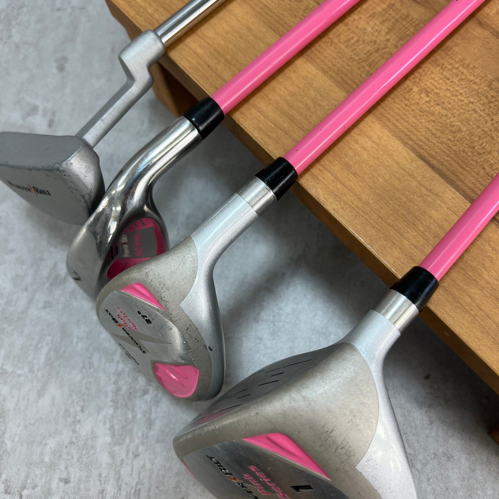 POWER　BILT　パワービルド　Pink　Series　ピンクシリーズ　 ジュニアゴルフ4本セット　子供用　キッズ　右利き用　入門用