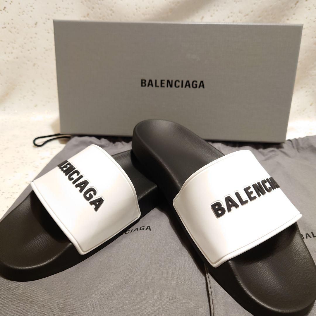 ☆BALENCIAGA(バレンシアガ)スリッパです