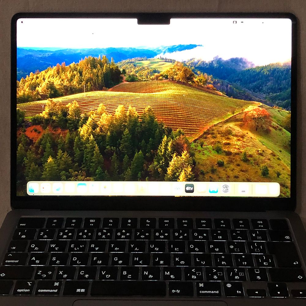 本体のみ】Apple MacBook Air (M2, 2022)【Apple M2チップ・8GB