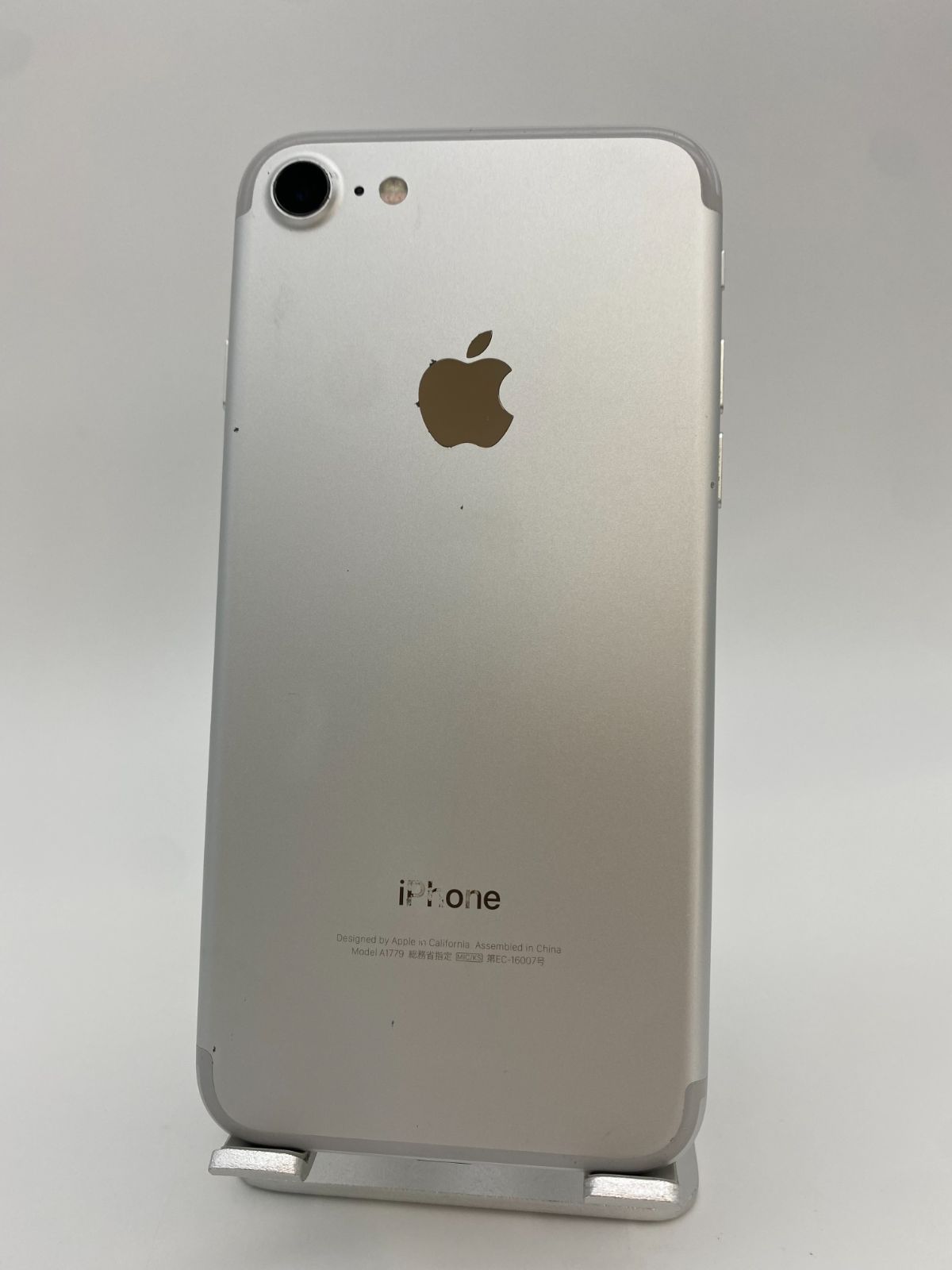 iPhone7 32GB シルバー/シムフリー/大容量2300mAh 新品バッテリー100