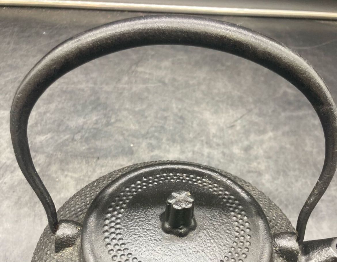 鉄瓶　工芸品　骨董品　急須　鉄器 1472 南部鉄器 鉄 一也 作 鉄瓶 急須 鉄器 煎茶道具 金属工芸