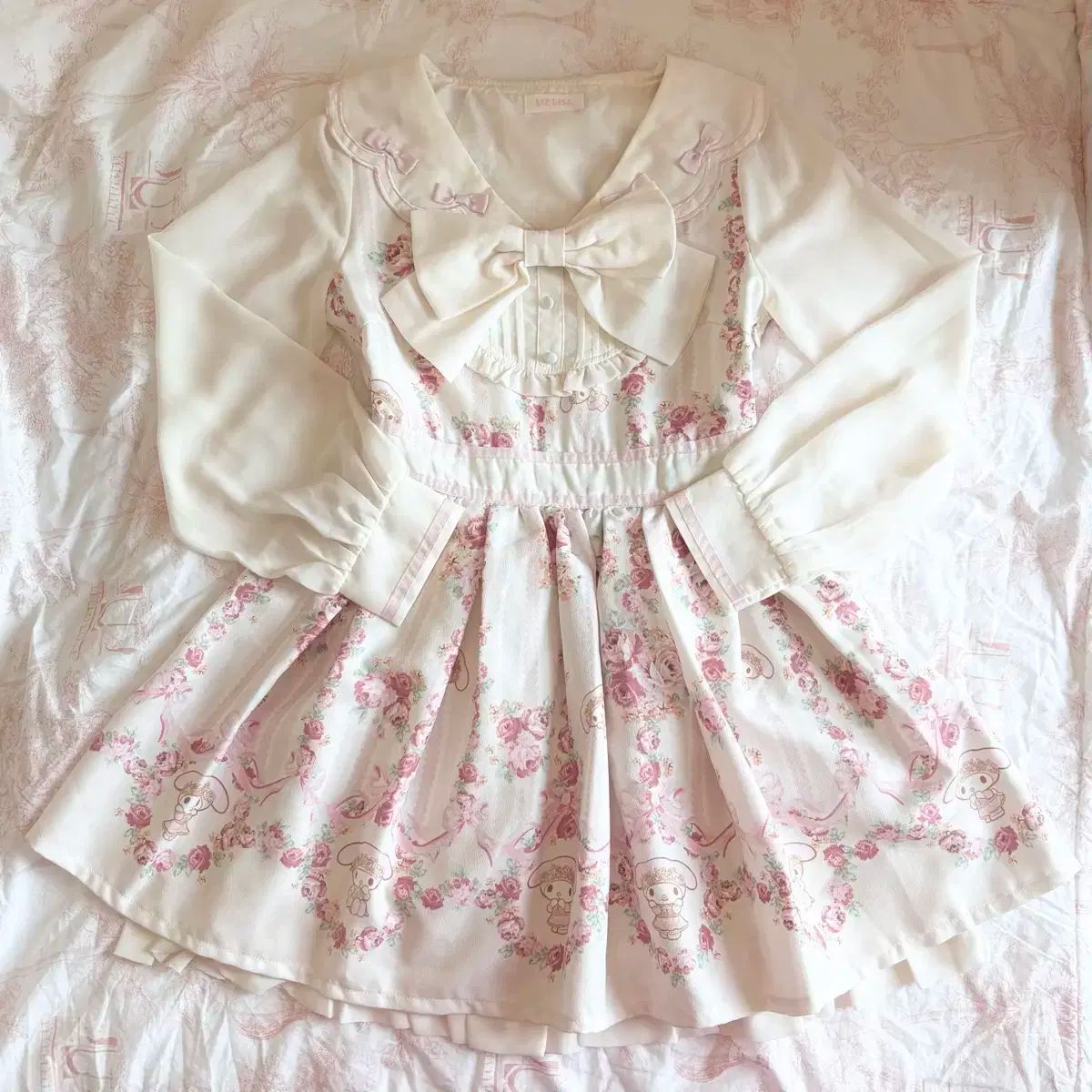 リズリサ LIZLISA リズメロ マイメロディ ワンピース リボン ケーキ柄 リズリサ ワンピース マイメロ マイメロディ リズメロ - メルカリ