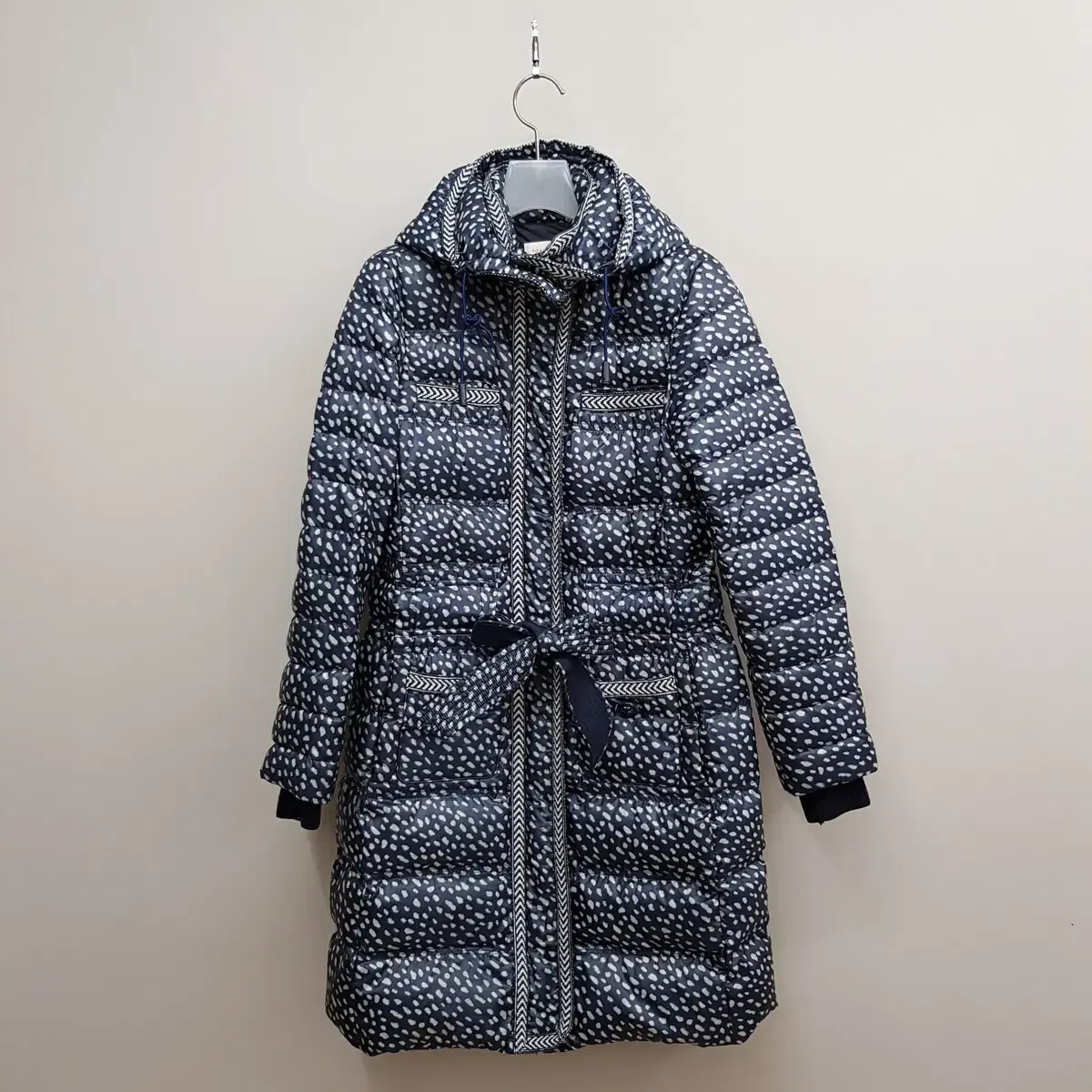 2025年最新】Tory Burch レディース ダウンジャケットの人気アイテム