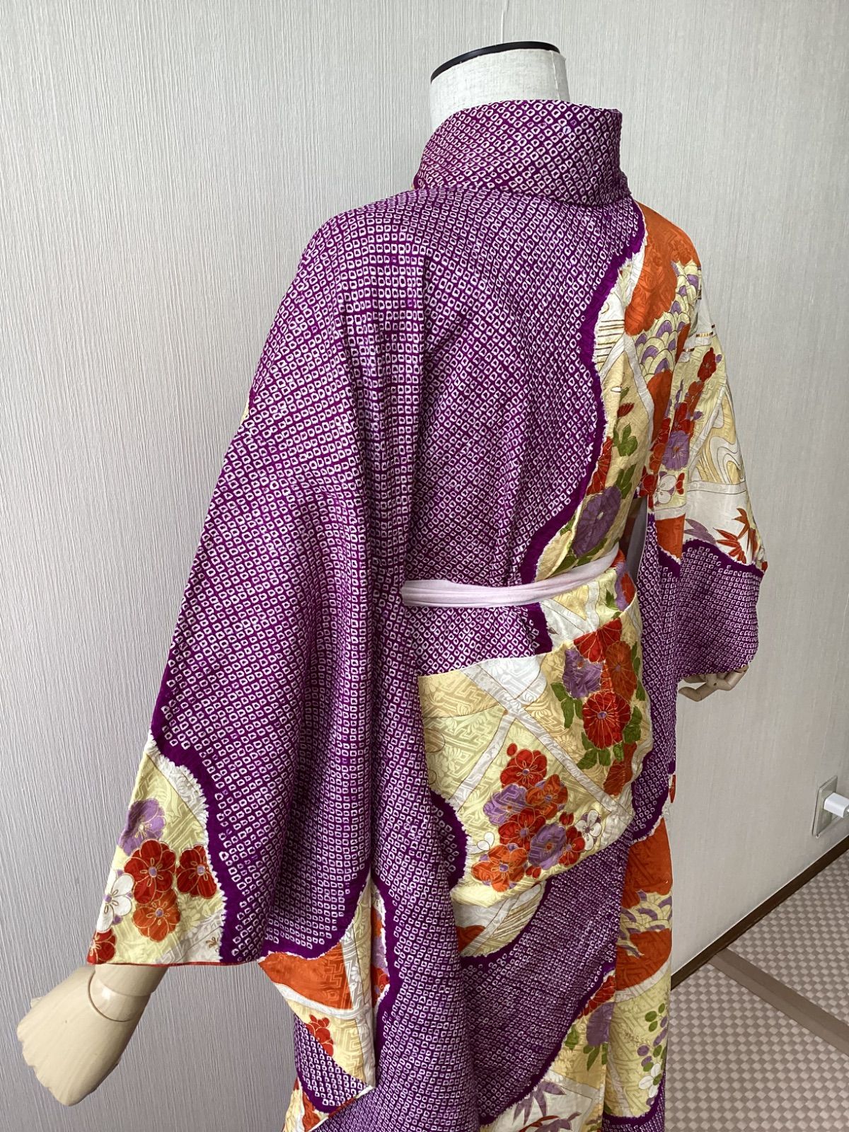 着物 袷 振袖 絞り 金駒刺繍 リサイクル着物 日本刺繍 紫 z-332 - メルカリ