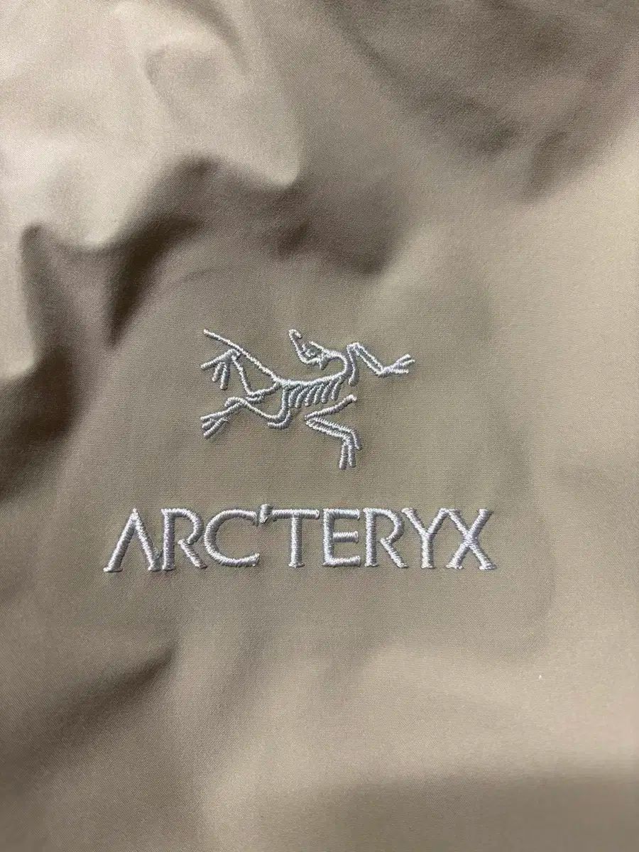 ARC TERYX アークテリクス ベータ lt スモークブラフ M