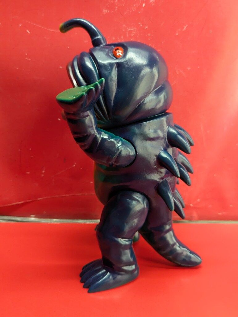  メディコムトイ マーミット 怪獣天国 円盤生物ハングラー ウルトラマン キャラクター玩具