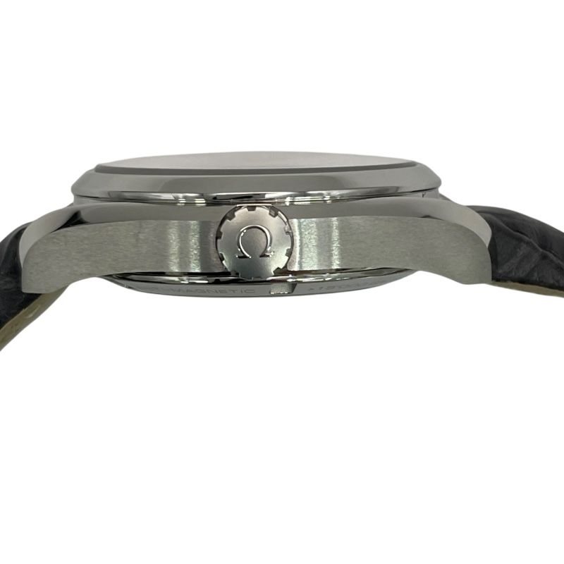 マスターコーアクシャル クロノメーターブラックシェル