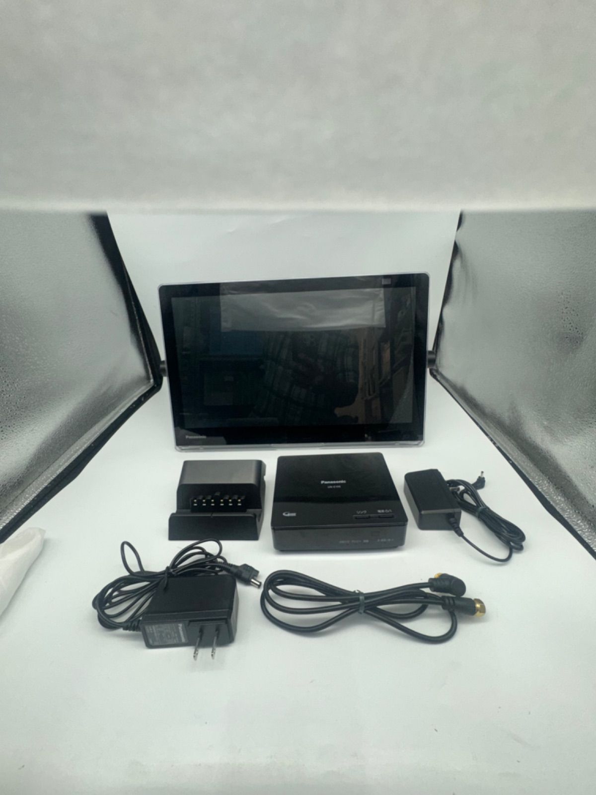 中古非常に良いパナソニック 15V型 ポータブル 液晶テレビ 