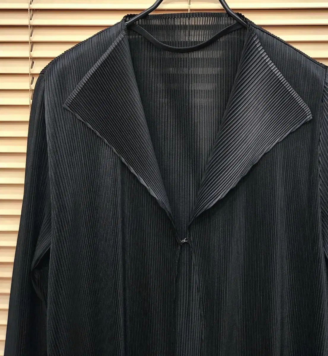 プリーツミー 黒 プリーツ カーディガン ロング丈