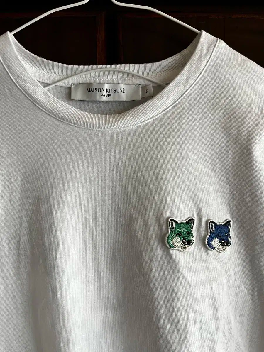Maison Kitsuné(メゾンキツネ) クロップド 半袖T 出品 メゾンキツネ