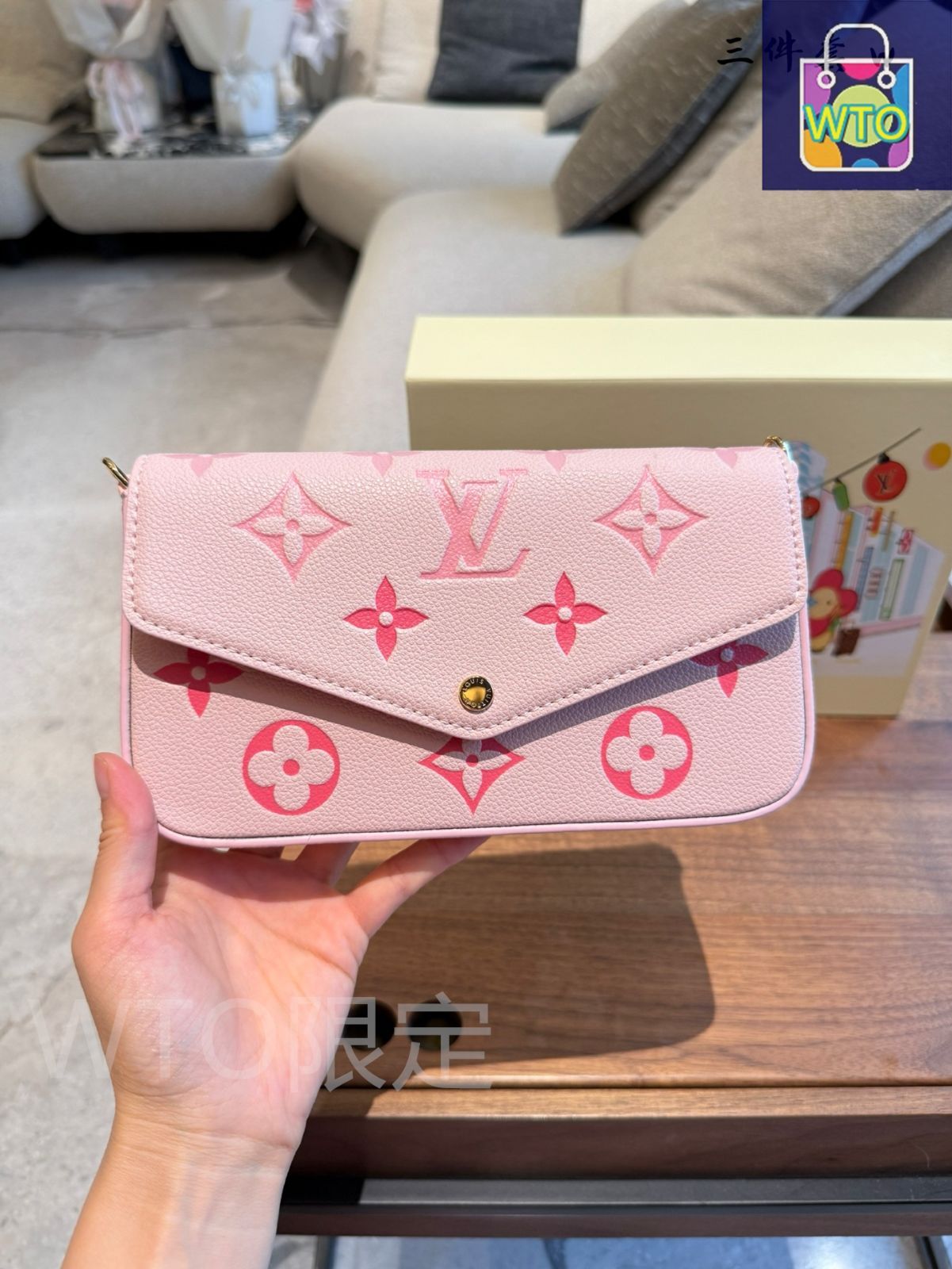 ルイヴィトン【8.9まで3万円‼︎】コメントまで！ 今日特価】Louis Vuitton ルイヴィトン スリーインワンシリーズ