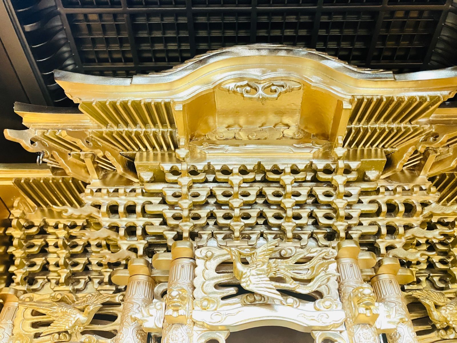金仏壇 金箔