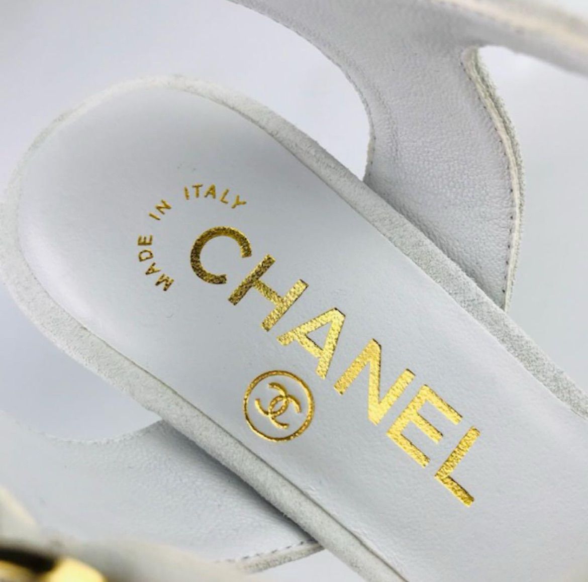 新品未使用★CHANEL・レザー切替ココマーク クリスタル サンダル(35.5) 新品未使用☆CHANEL・シャネル レディース スエードレザー切替