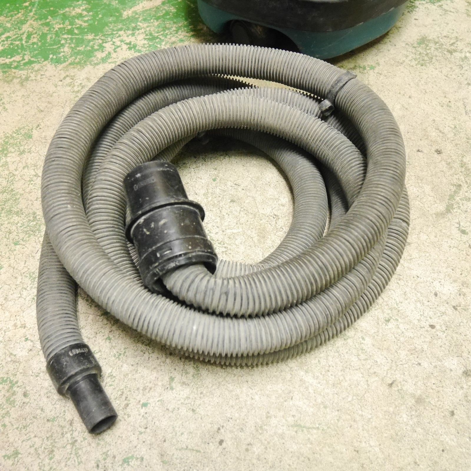 ホース付き マキタ 乾式 業務用 強 弱 2スピード 集じん機 472 業務用 集塵機 掃除機 makita