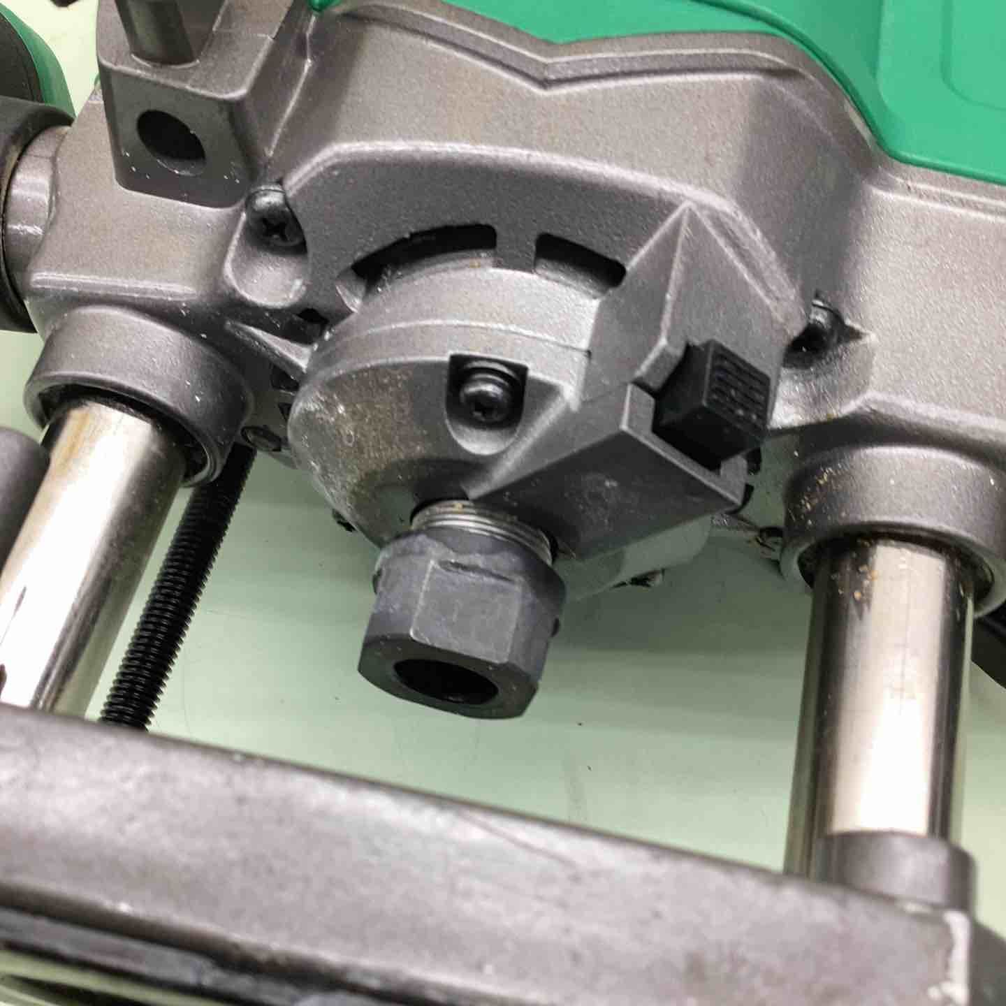 コードレスルーター