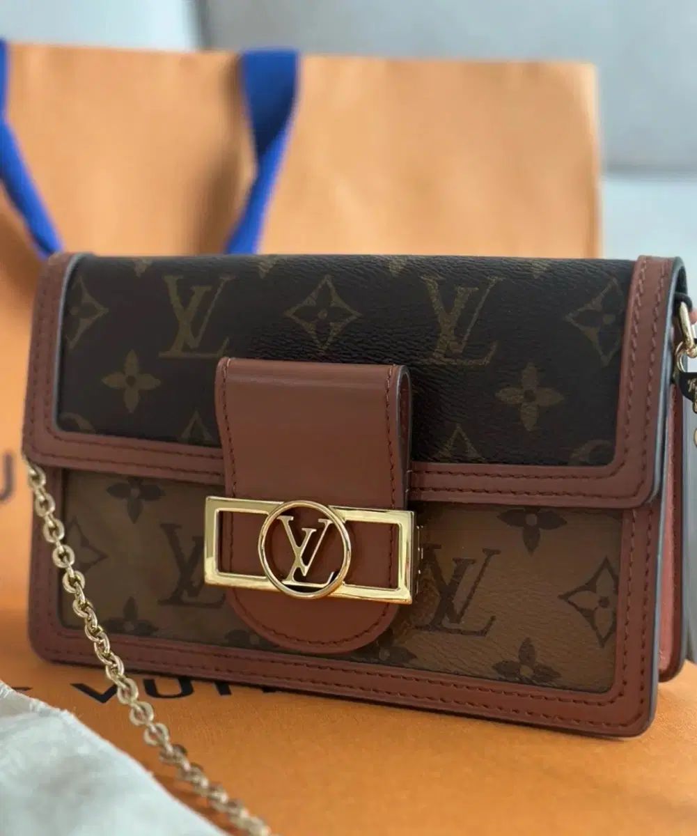 LVMH Louis Vuitton ルイヴィトン dauphine チェーン ウォレット モノグラム クロスバッグ SSS ステータス