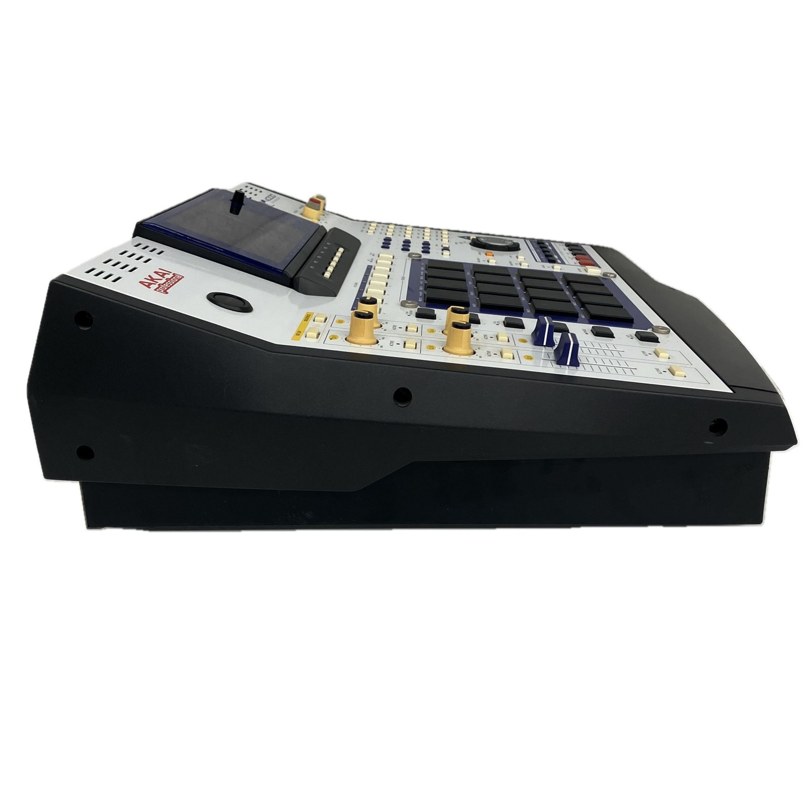 上送料無料。 AKAI アカイ MPC4000 サンプラー 音響機材 音楽制作 DTM 名機 ジャンク S10544503 夢は叶う