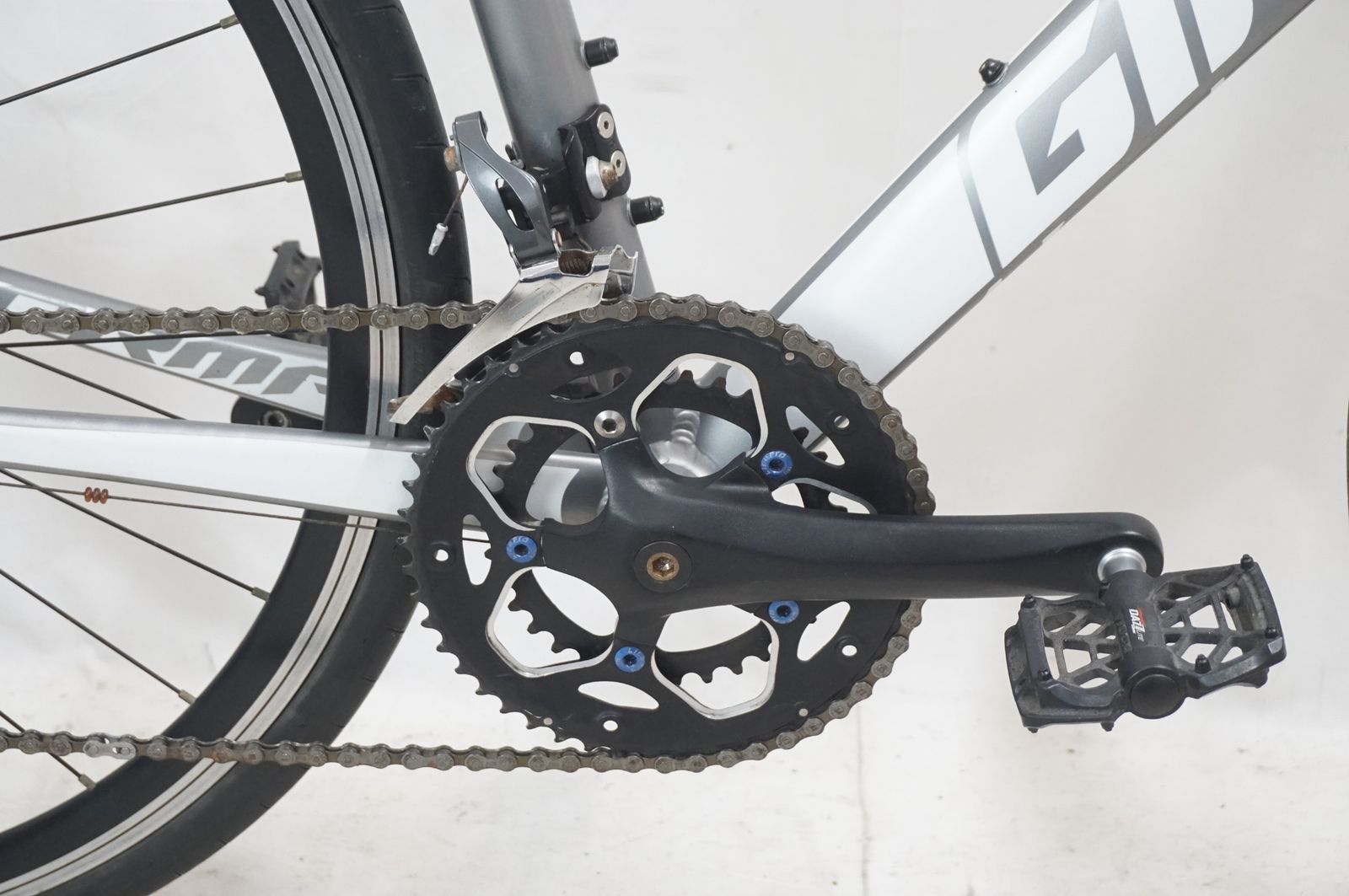 GIANT ジャイアント FORMA 2019年モデル クロスバイク バイチャリ福岡店 LAWEED_CL