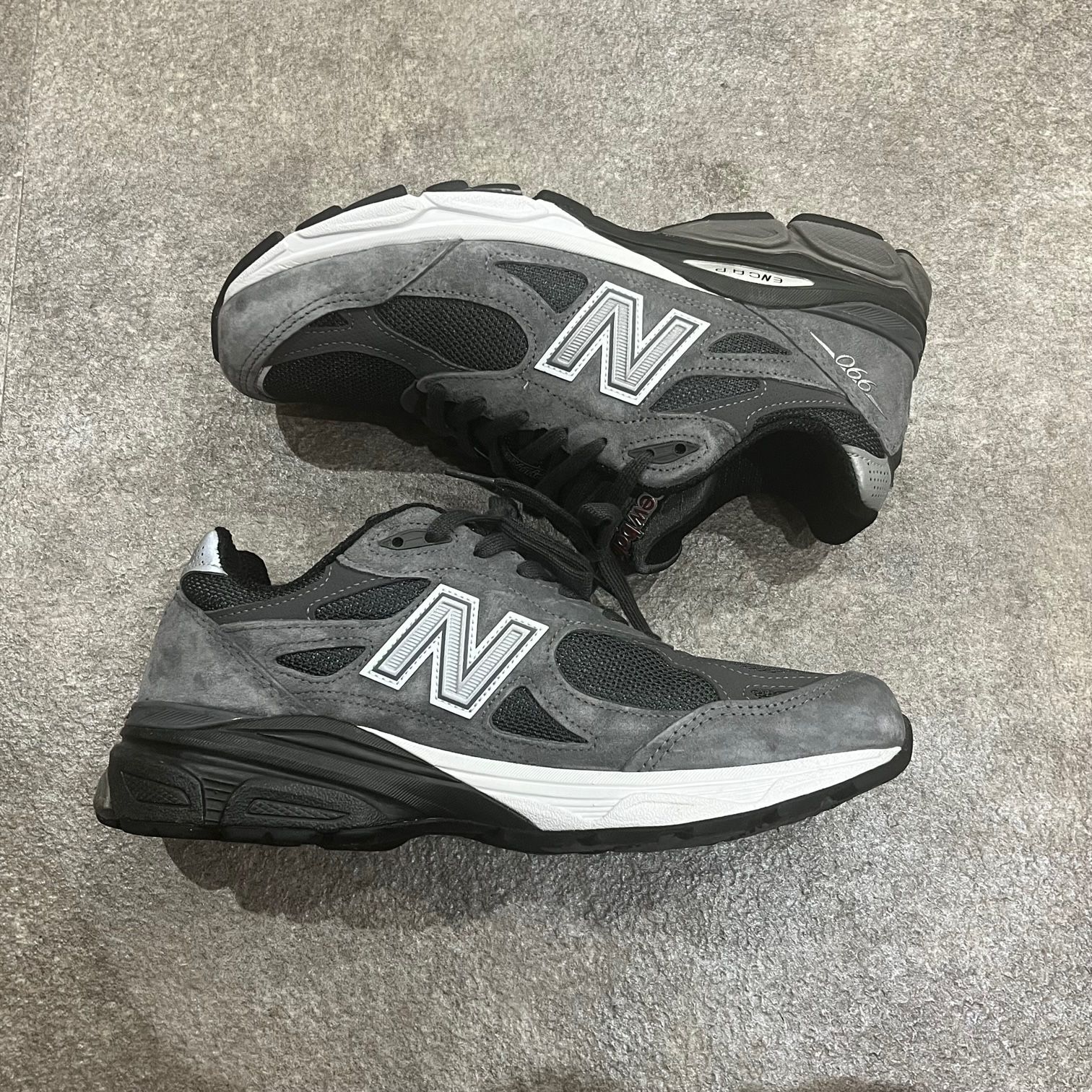 国内正規 UNITED ARROWS × NEW BALANCE M990V3 CHARCOAL GRAY コラボ 