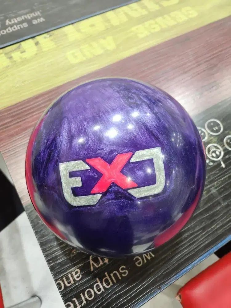 MOTIV（モーティブ） VIP ボーリング 14 ポンド EXJ - メルカリ