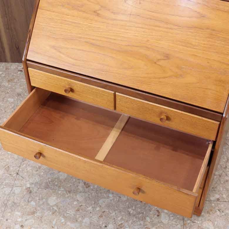 ビューロー ネイサン