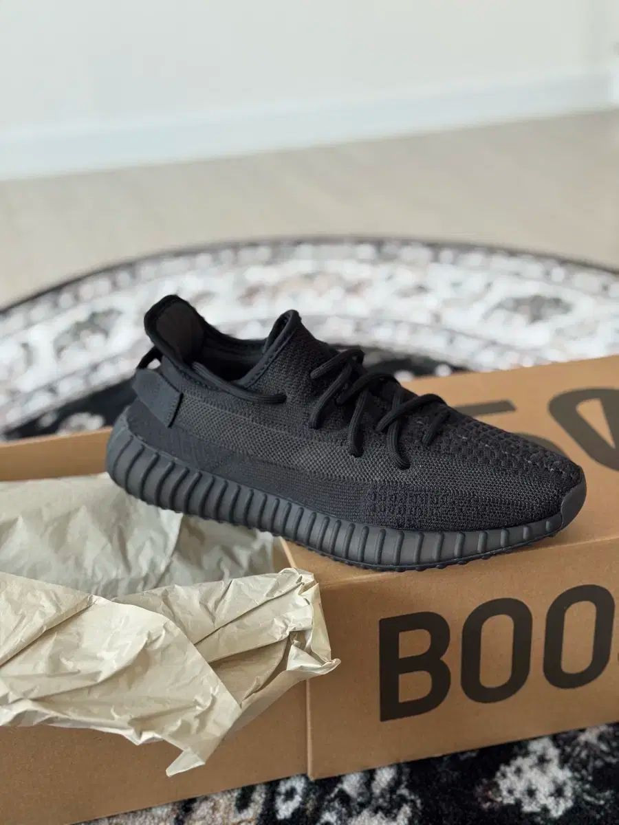 adidas アディダス イージーブースト 350 オニキス 255