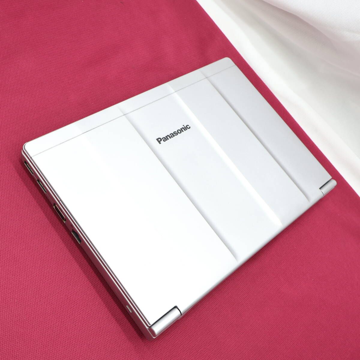高性能8世代4コアi5！SSD256GB i5 Core 高性能8世代4コア