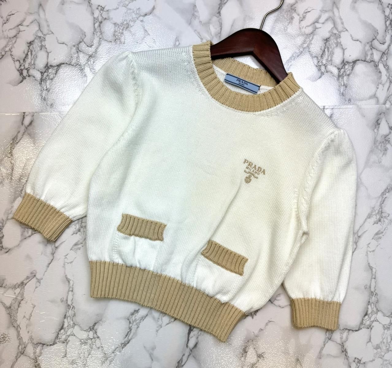 中古】 PRADA （プラダ） 半袖 ﾆｯﾄ レディース ニット White 