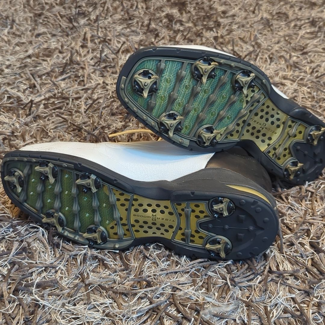 NIKE】TIGERWOODSモデル ゴルフシューズ ゴルフウェア ナイキ