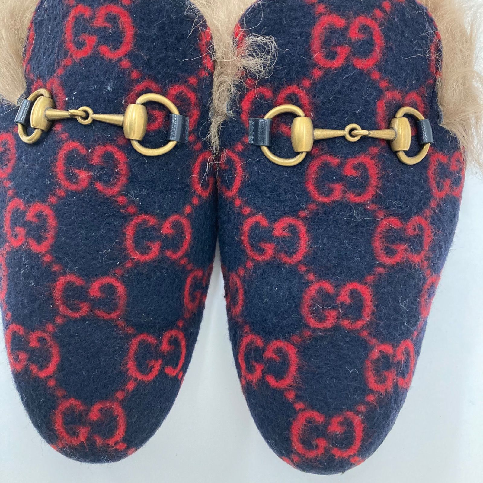 GUCCI GGバックル グッチ プリンスタウン ファー サンダル スリッパ GUCCI GGバックル グッチ プリンスタウン ファー サンダル スリッパ