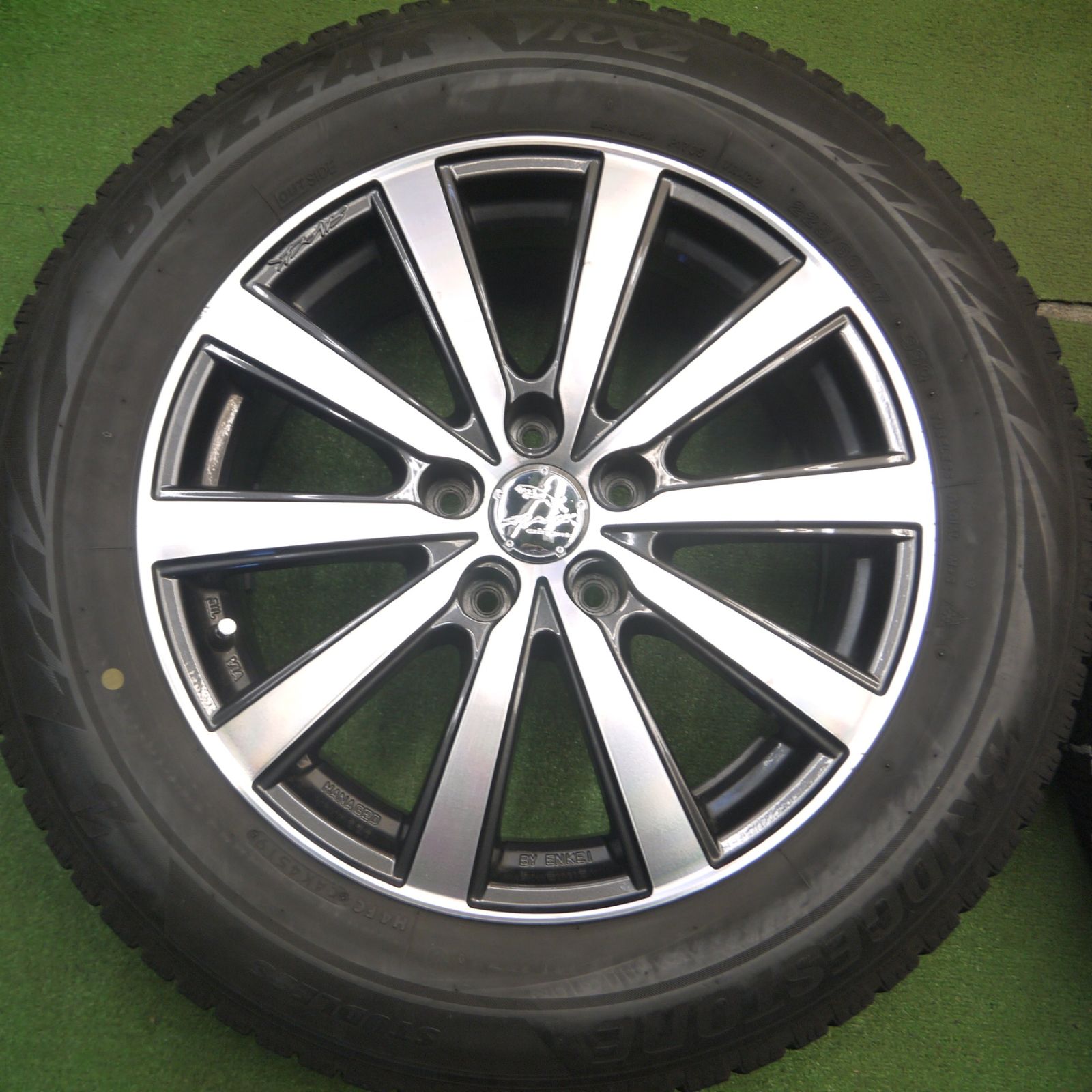 送料無料] 4本価格☆スタッドレス 225/60R17 ブリヂストン ブリザック