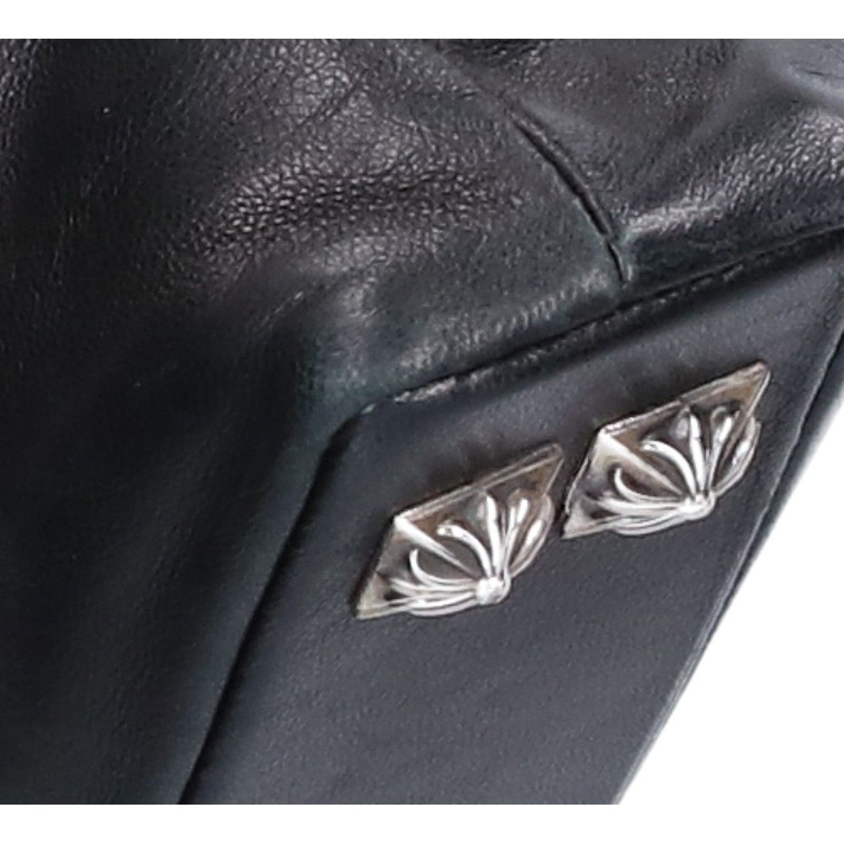 Chrome Hearts クロムハーツ ピラミッドスタッズ レザー クラッチ  