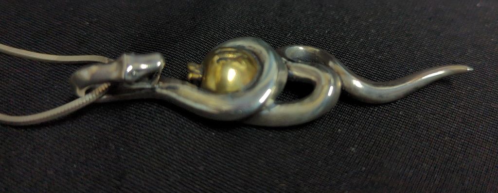 HYDE HYDEプロデュース Vamprose オリジナルネックレス Independent