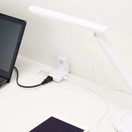 20個セット YAZAWA 雷ガード付コーナータップ 2AC 1USB2.4A ホワイト H6CK3001UWHX20