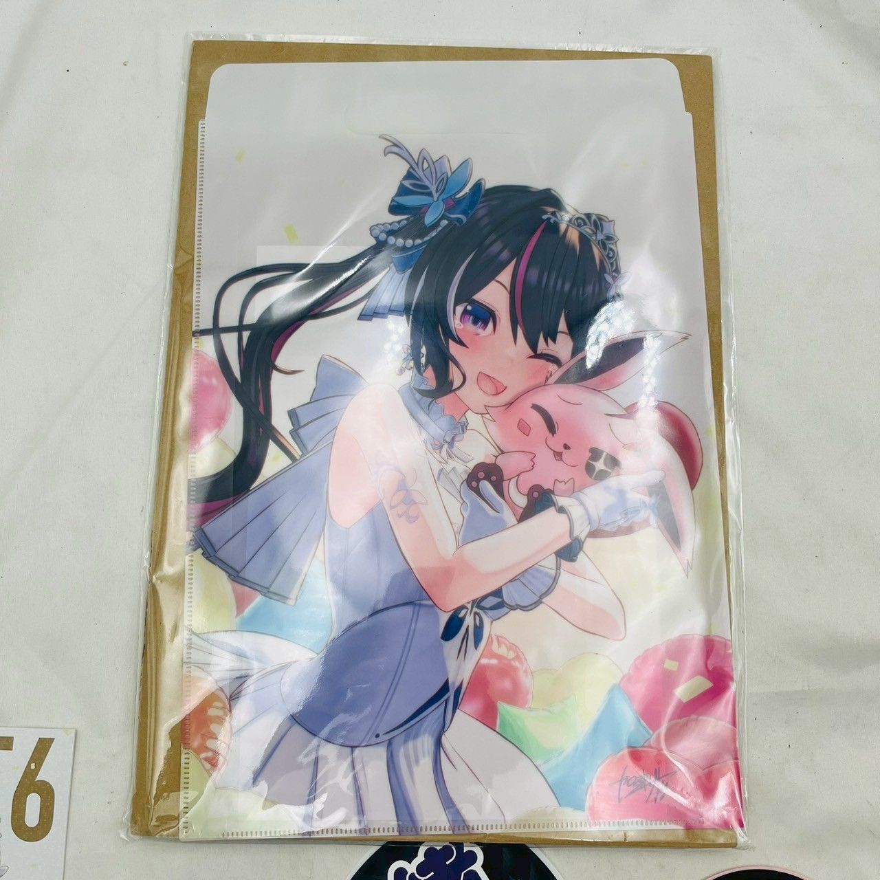 ホロライブ　AZKi　過去公式グッズまとめ売り ホロライブ AZKi 過去公式グッズまとめ売り - メルカリ