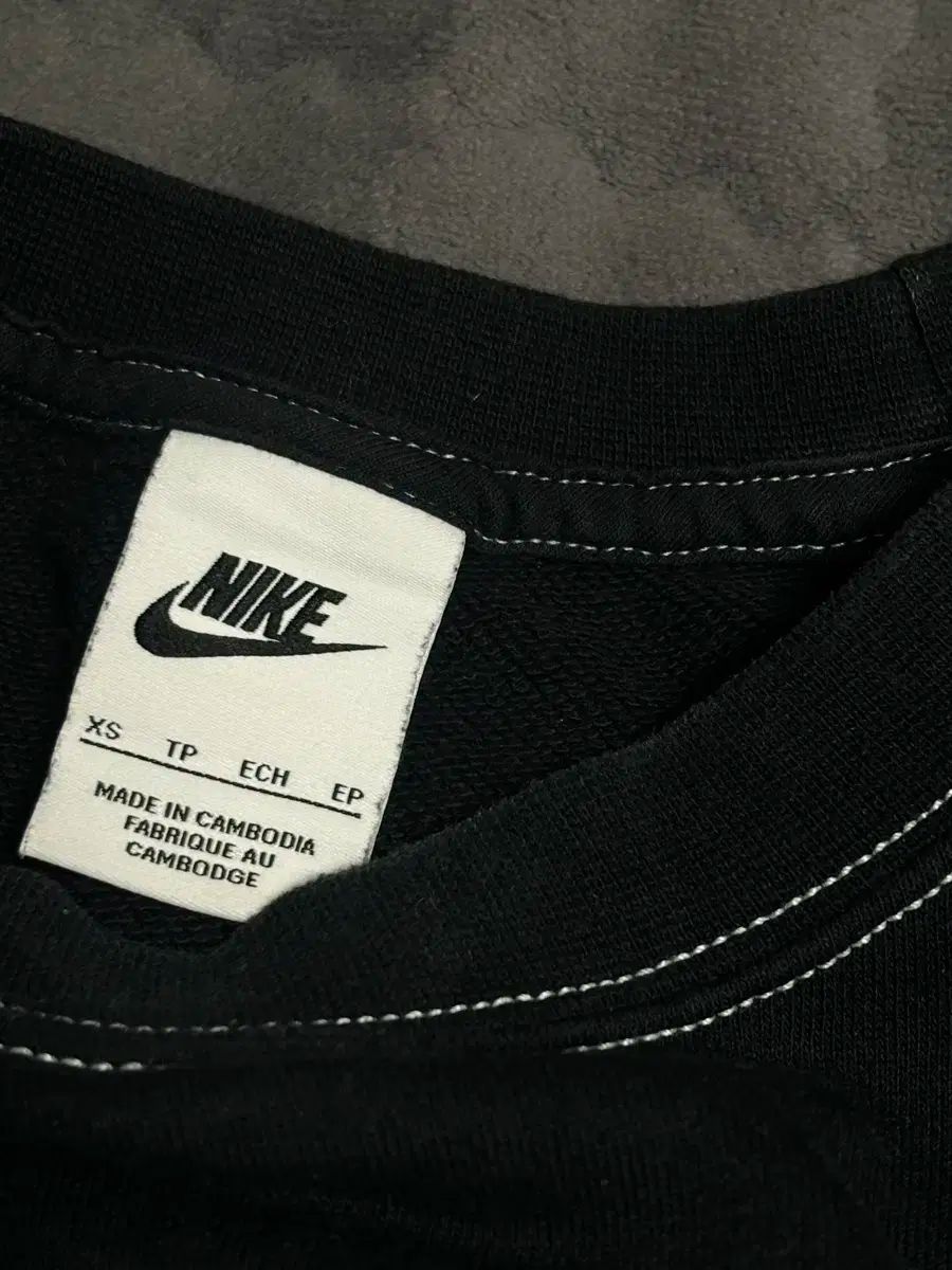 NIKE ナイキ クロップド シャーリング 半袖
