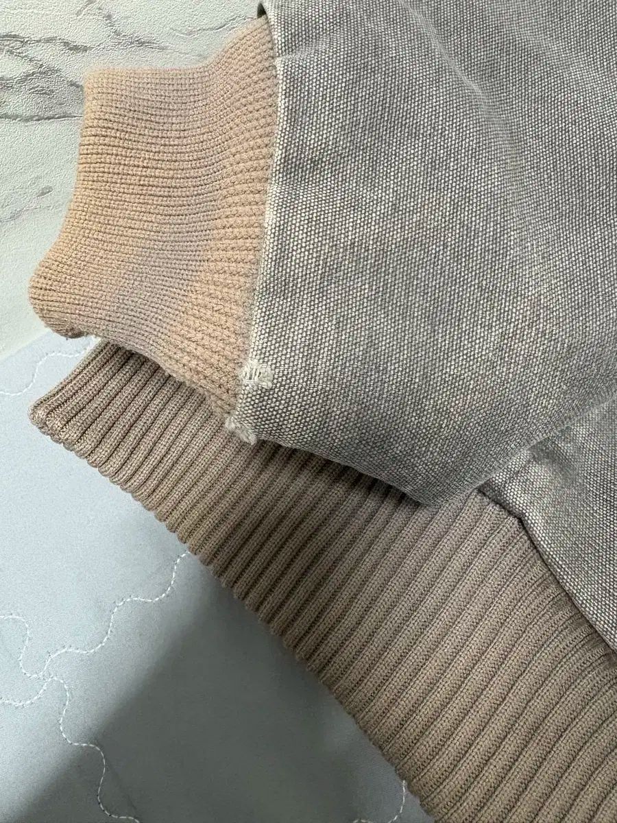 Carhartt カーハート j130 gvl フード付き ジップアップパーカー