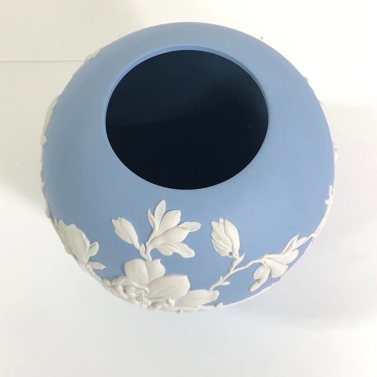 未使用  マグノリア ブロッサム ベース マグノリア ブロッサム 一輪挿し|WEDGWOOD公式オンラインストア