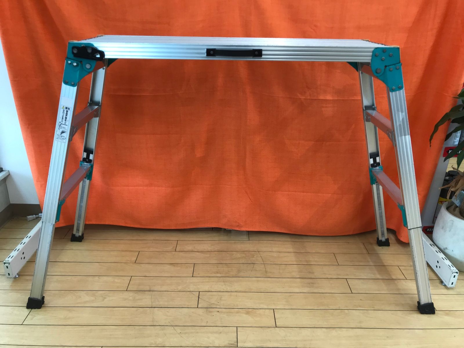 品 長谷川工業 Hasegawa 脚部伸縮足場台 DRS-1000c IT1XH1OKKO3W エコツール小牧ｲﾝﾀｰ店 M02