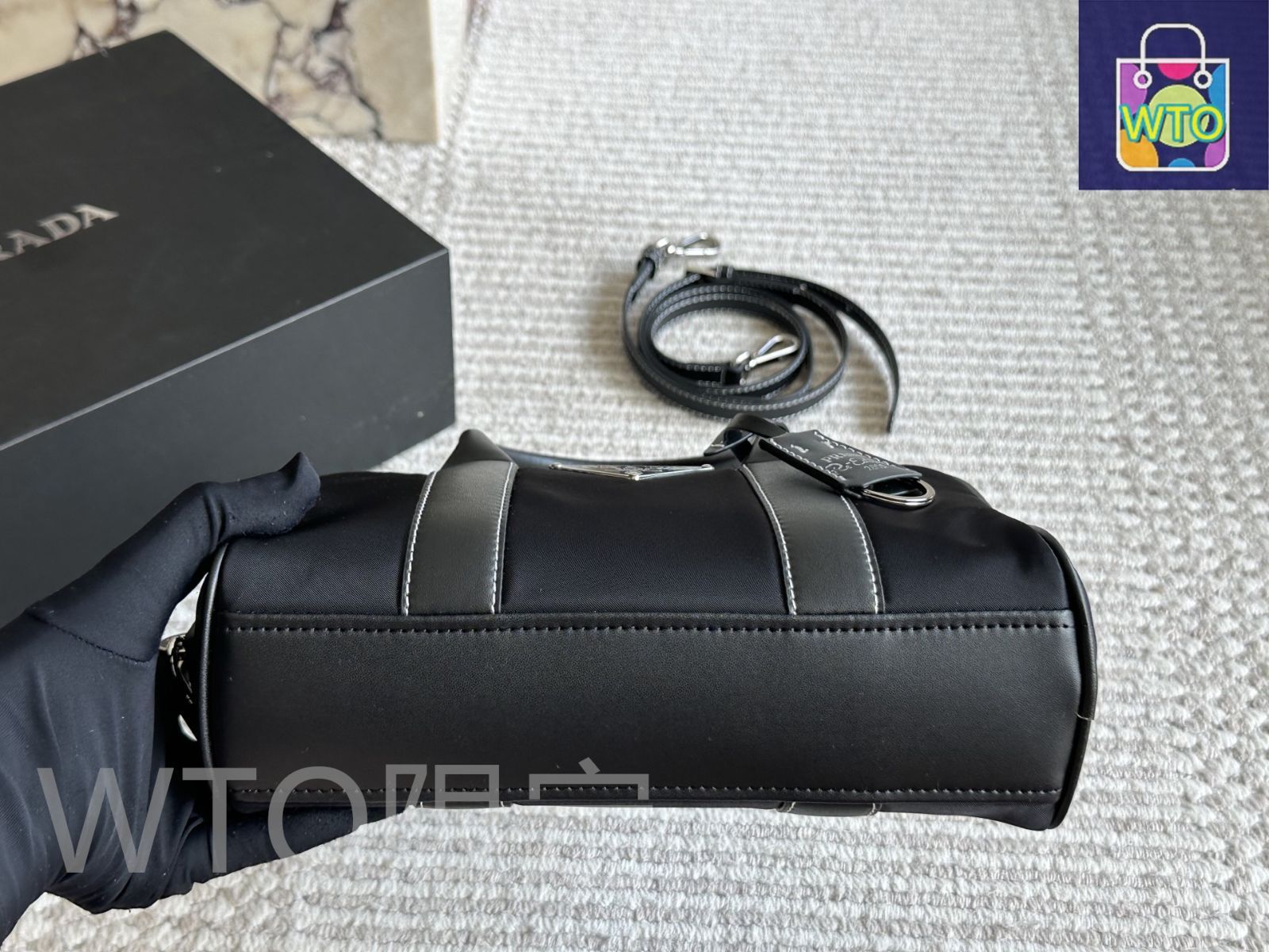 プラダ、ボストンバックタイプ、ナイロン系素材ブラックカラー！ 今日特価】Prada プラダ ボストンバッグ シリーズ 柔らかい