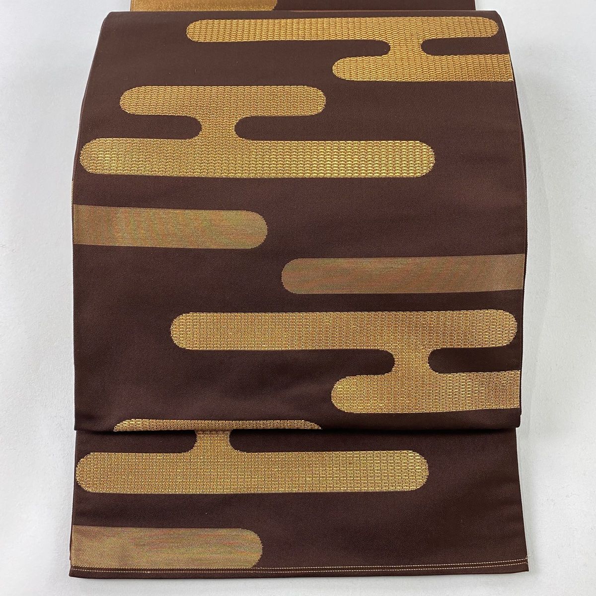 袋帯 美品 秀品 関西仕立て ヱ霞 箔 金糸 茶色 全通 正絹 【中古