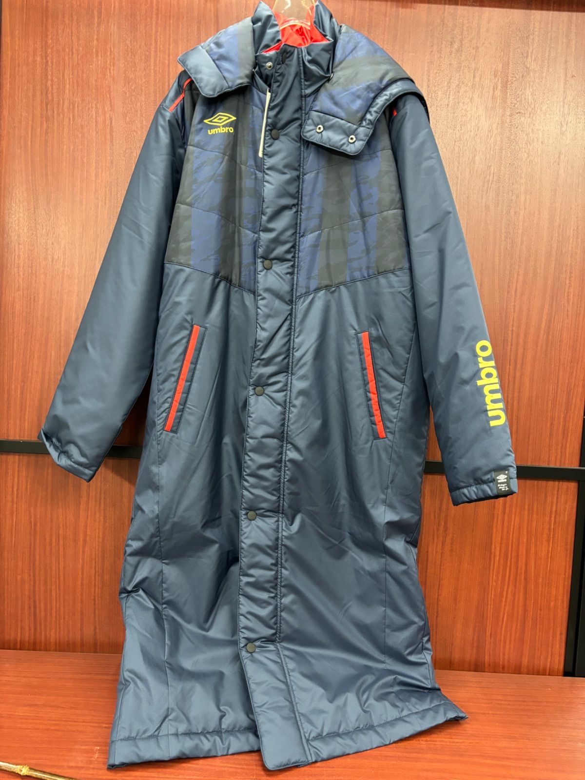 アンブロ ベンチコート Mサイズ - メルカリ