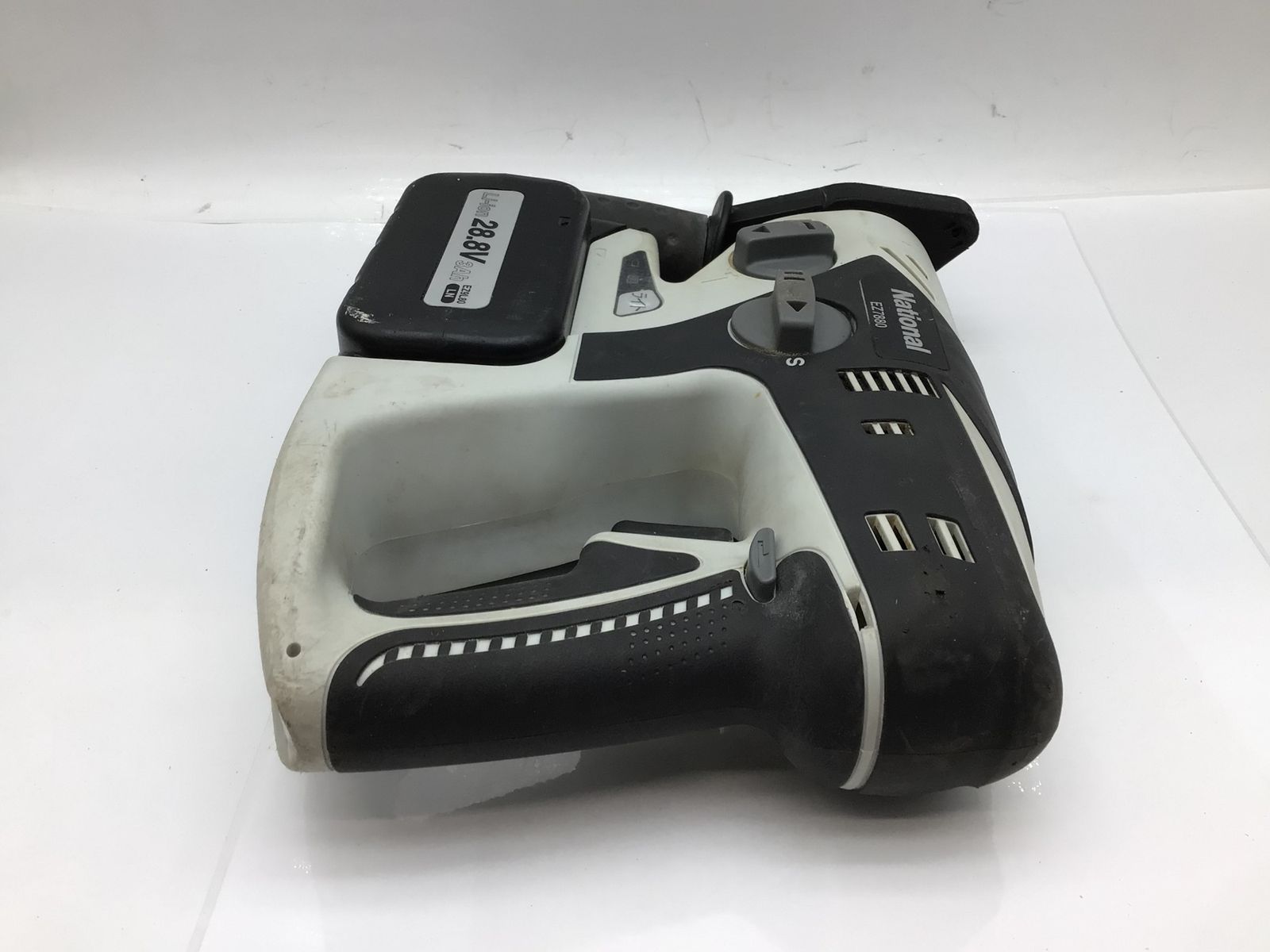 National ナショナル