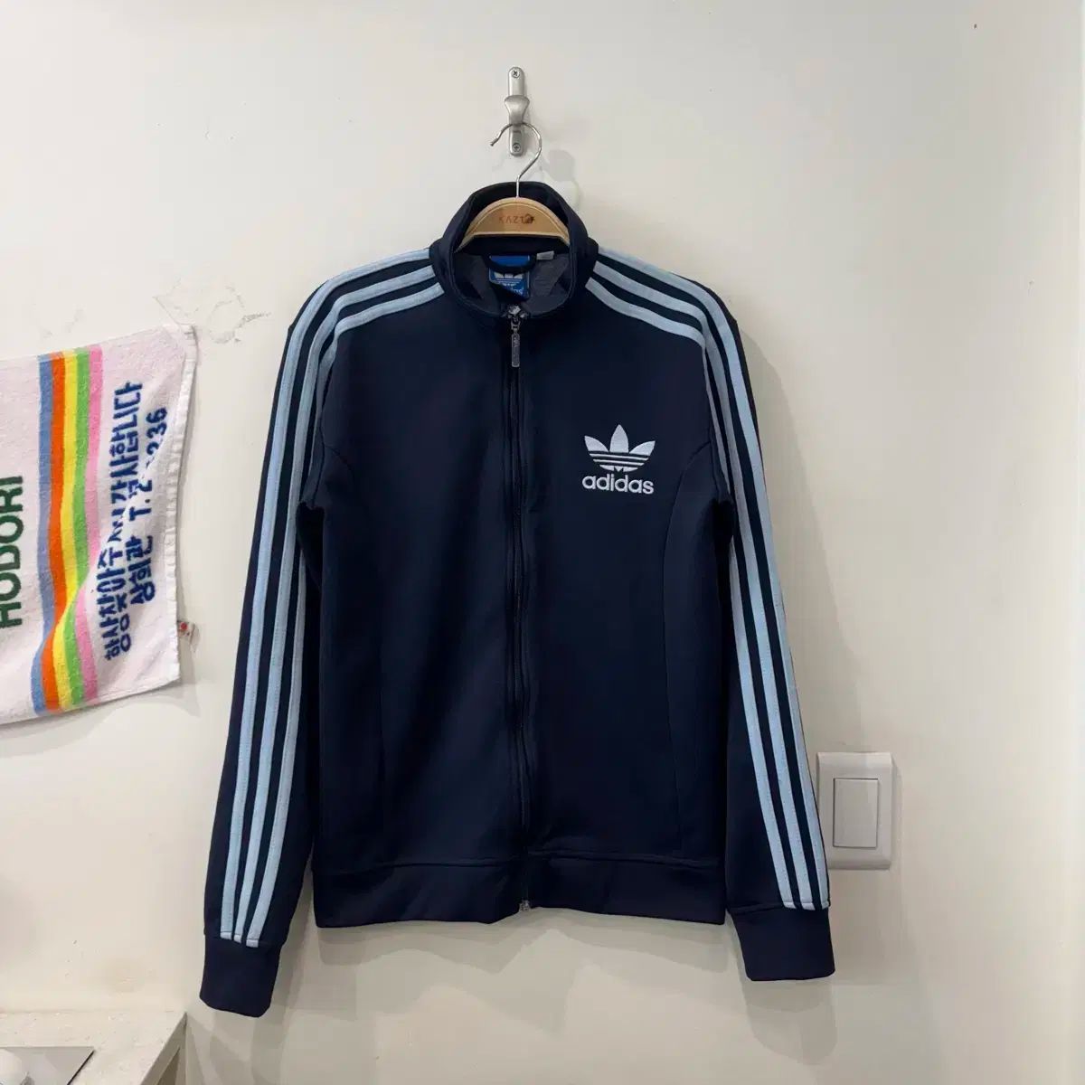 60 adidas アディダス ネイビー ライトブルー ヨーロッパ ジャージ