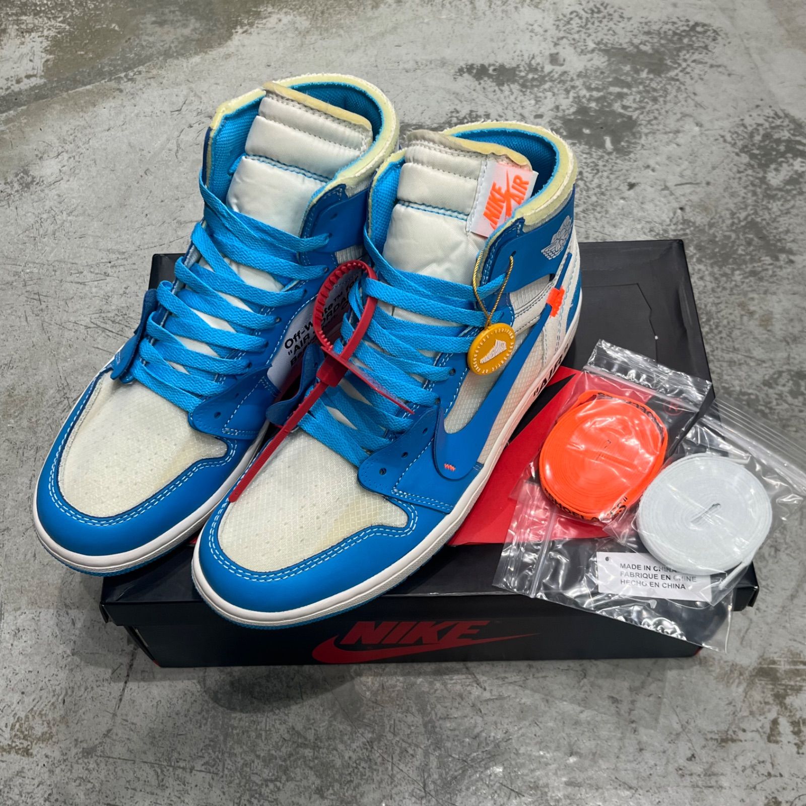 未使用品 Off-White NIKE Air Jordan 1 High UNC コラボ