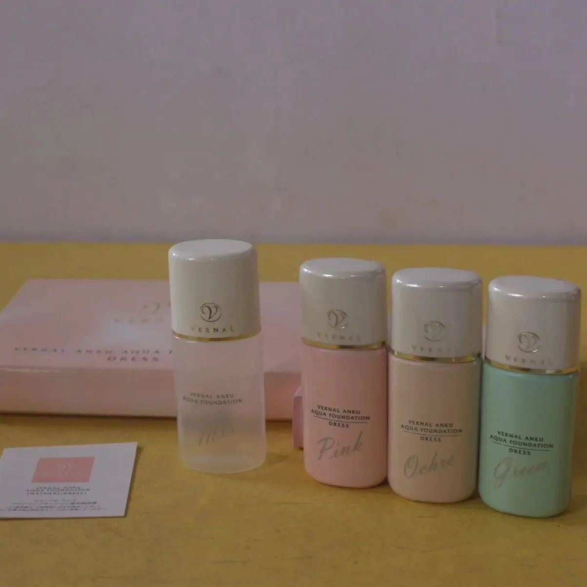 新品ヴァーナルアンク アクアファンデーション ドレスタイプセット