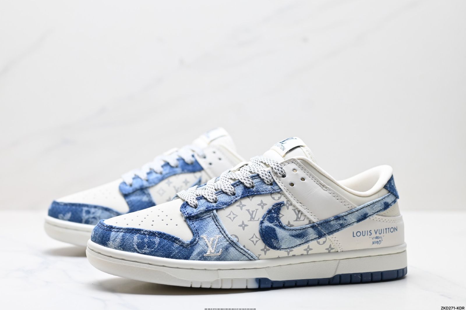 全新未使用Nike Dunk Low Retro 