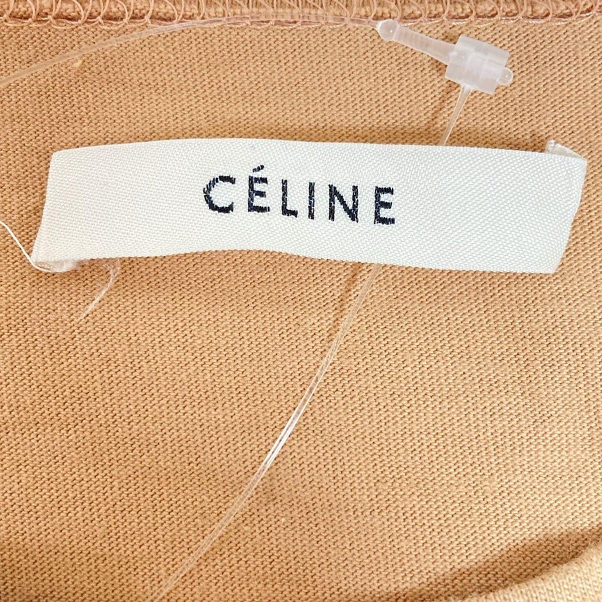 ベージュ クルーネック