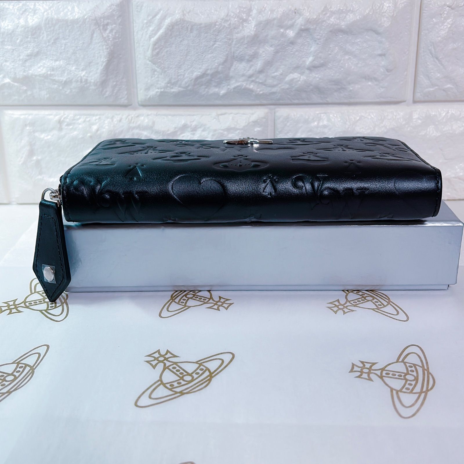 【ショッパー付】Vivienne Westwood 長財布 ブラック マット 新作登場‎🤍ショッパー付】Vivienne Westwood 長財布 ブラック
