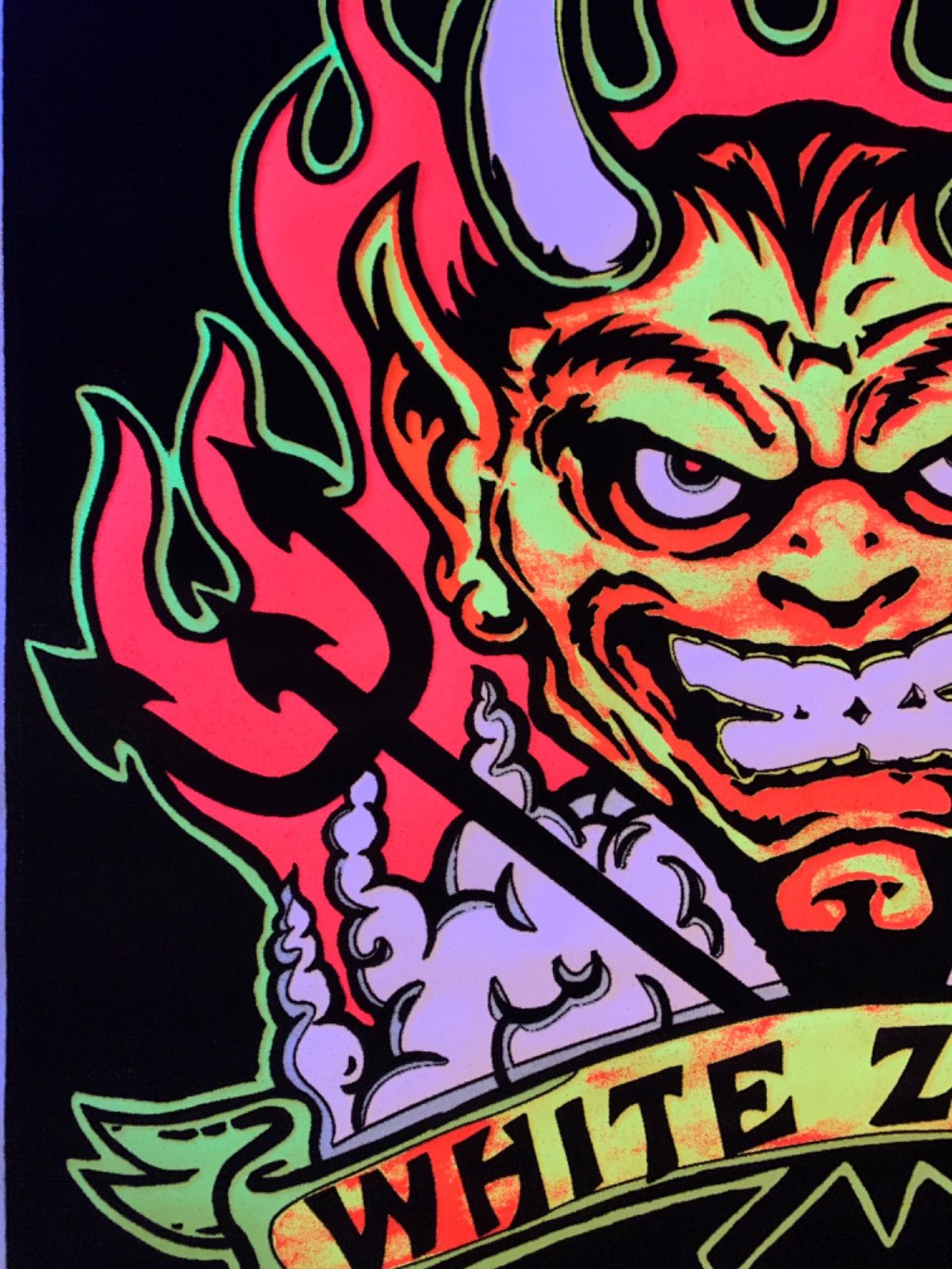 レア 90s WHITE ZOMBIE ブラックライトポスターホワイトゾンビ レア 90s WHITE ZOMBIE ブラックライトポスターホワイトゾンビ